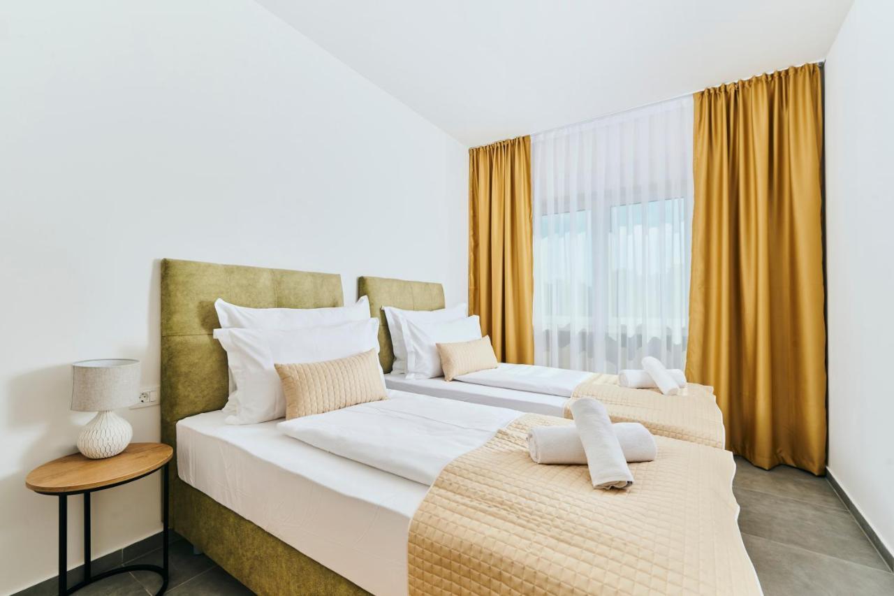 Apartments San Maris 2 Umag Eksteriør bilde